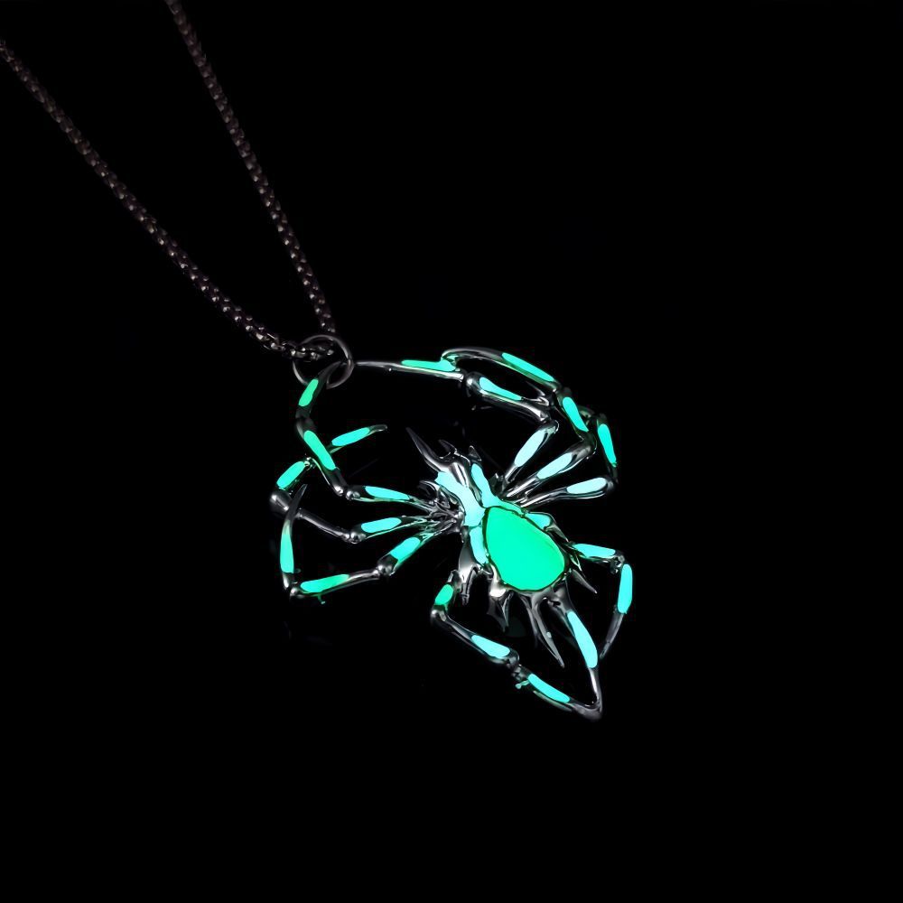 Glow-in-the-Dark Spider Necklace - I Love Goods