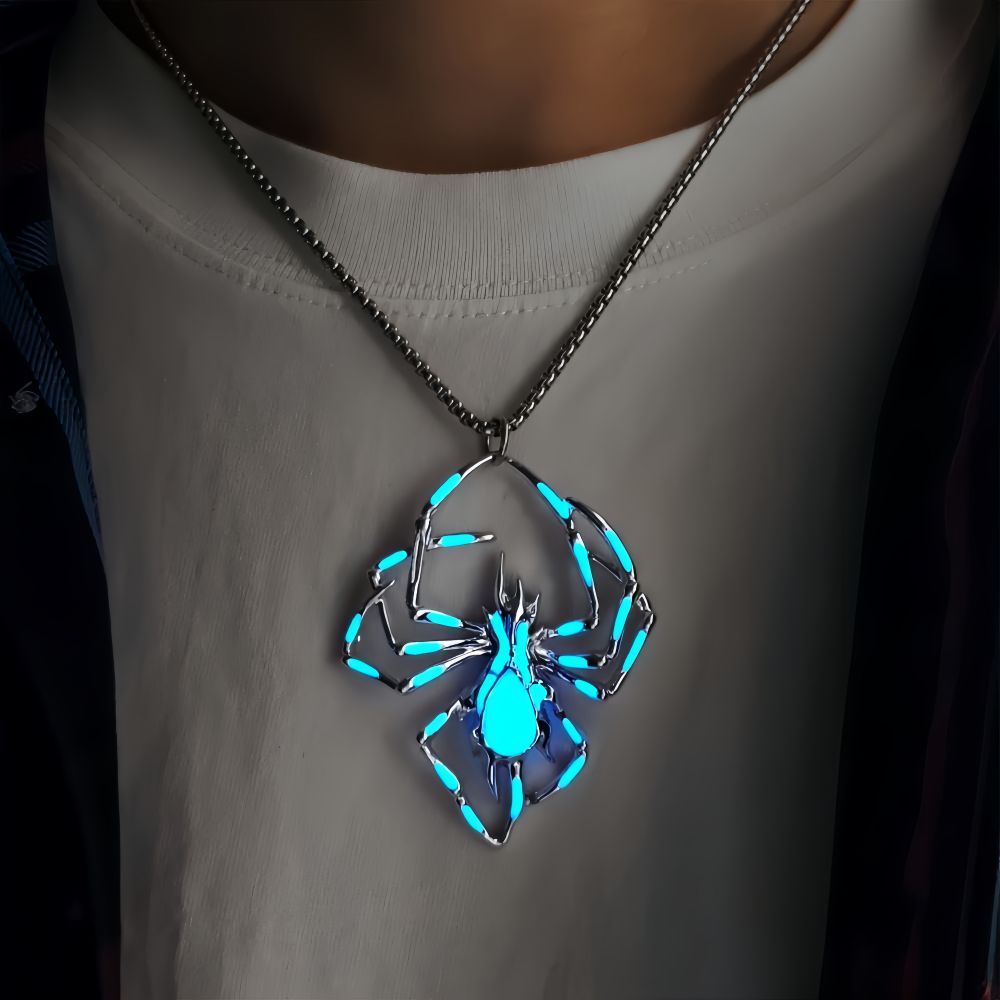 Glow-in-the-Dark Spider Necklace - I Love Goods